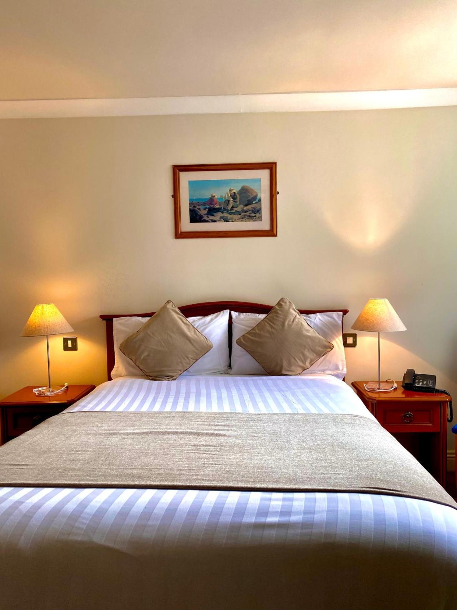 An Cruiscin Lan Hotel Spiddal Eksteriør billede