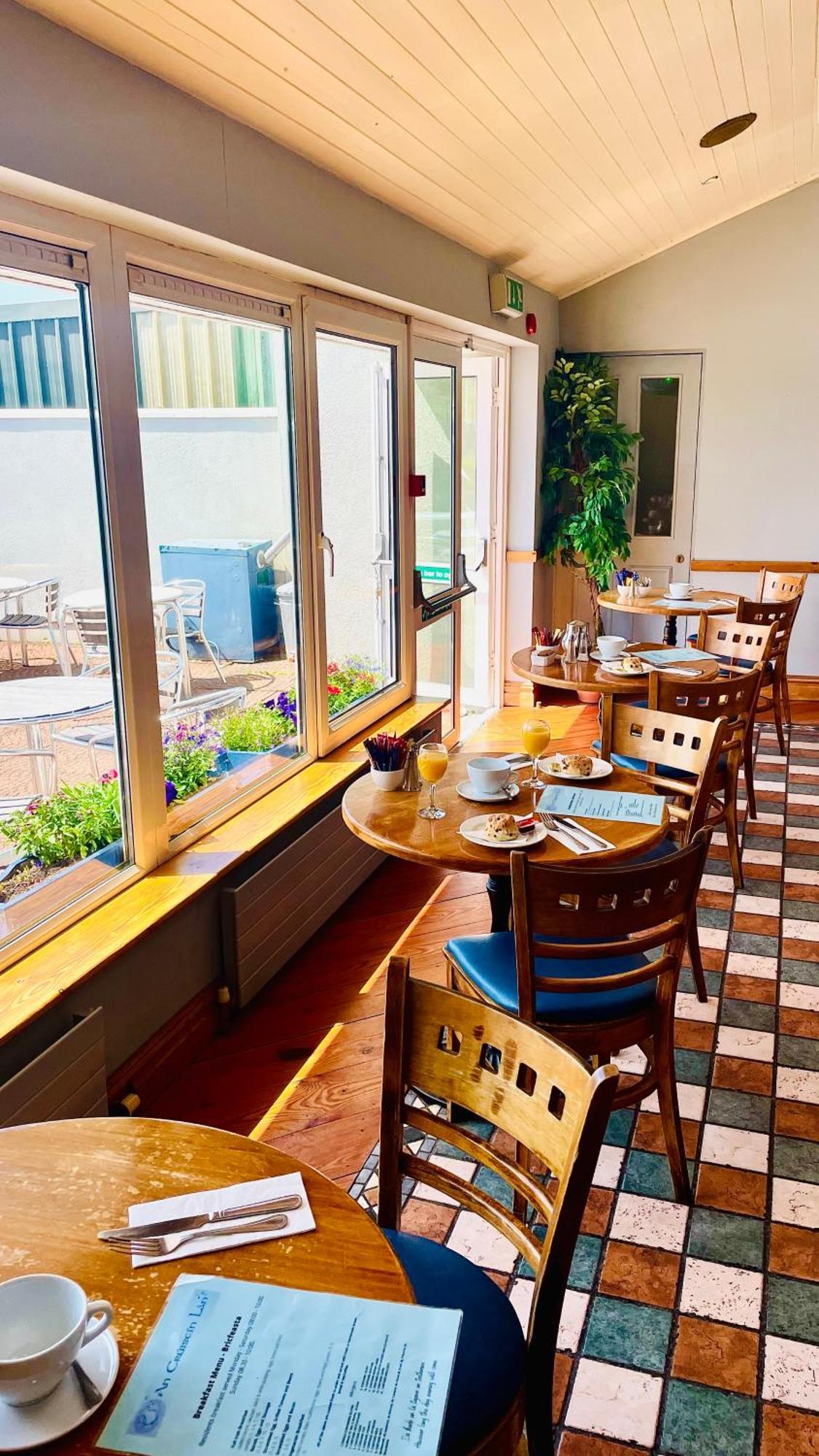An Cruiscin Lan Hotel Spiddal Eksteriør billede